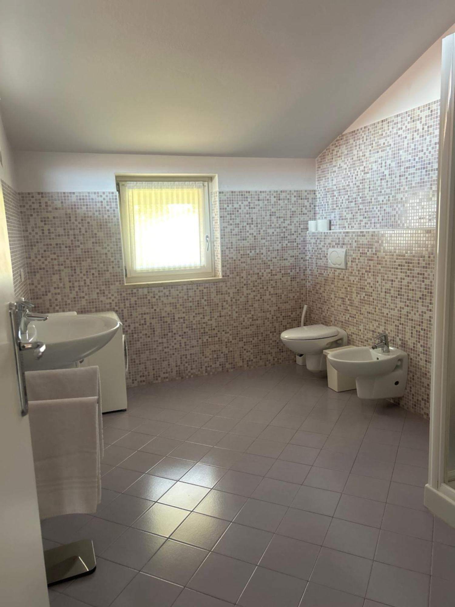 Villarobinia Lazise Buitenkant foto