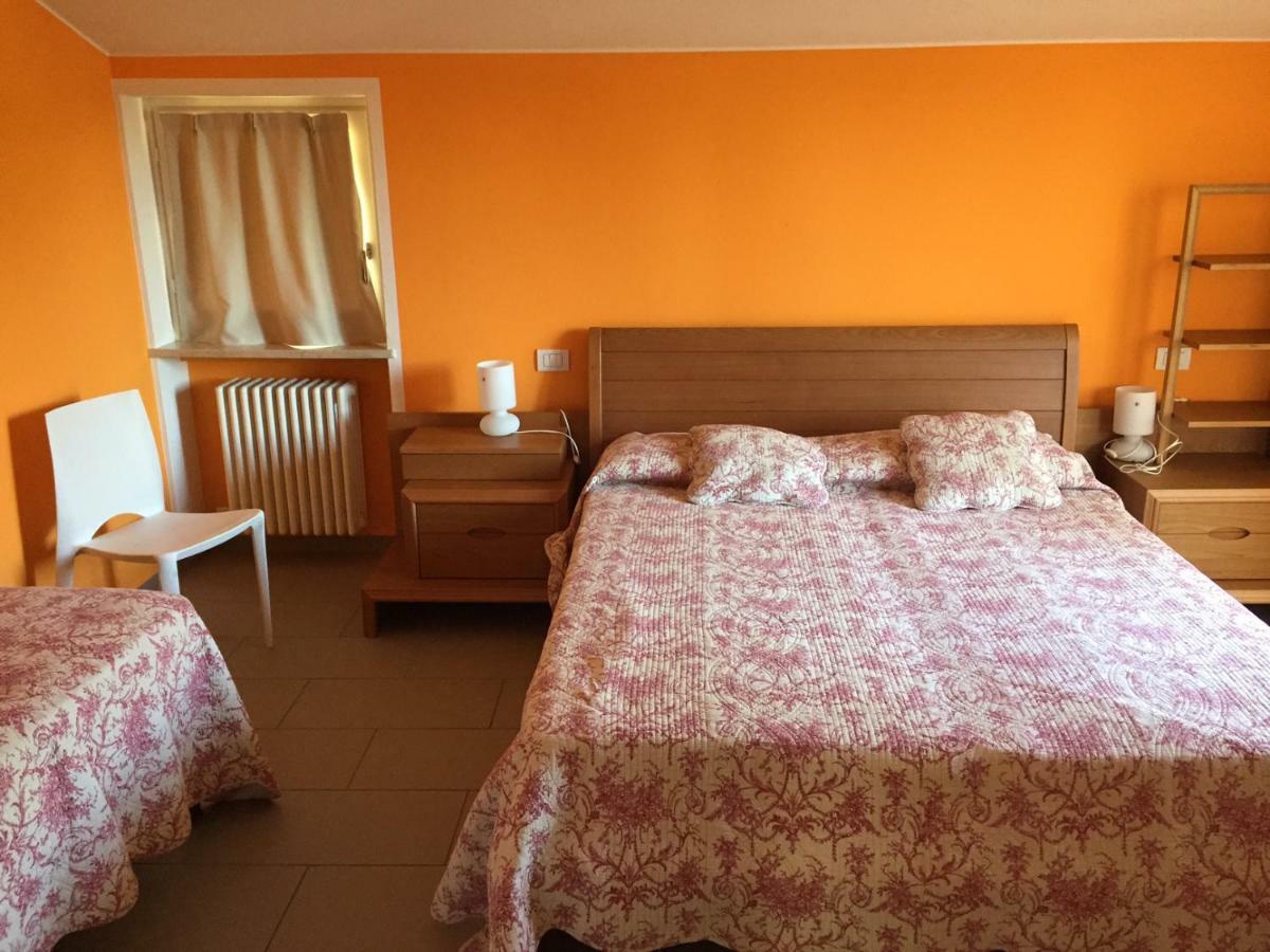 Villarobinia Lazise Buitenkant foto
